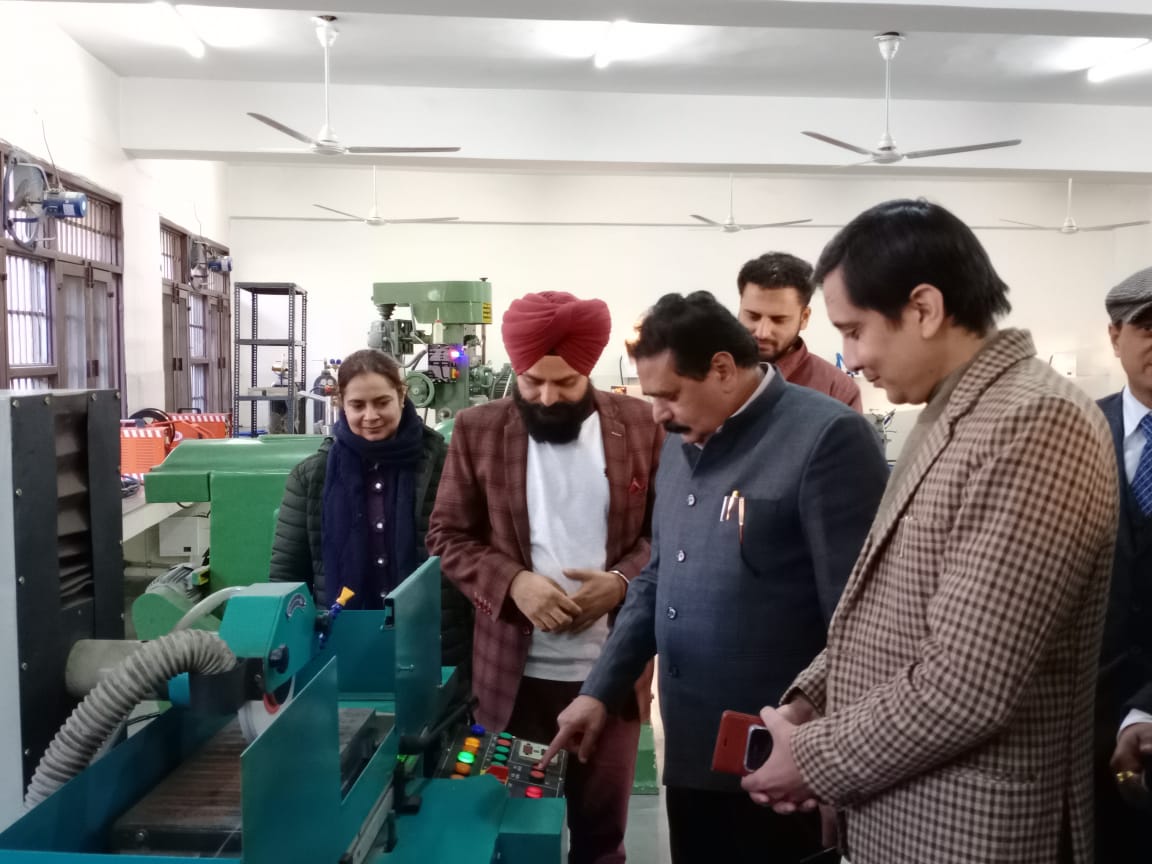 Honourable Vice-Chancellor inaugrating Mechanical Engineering Labs